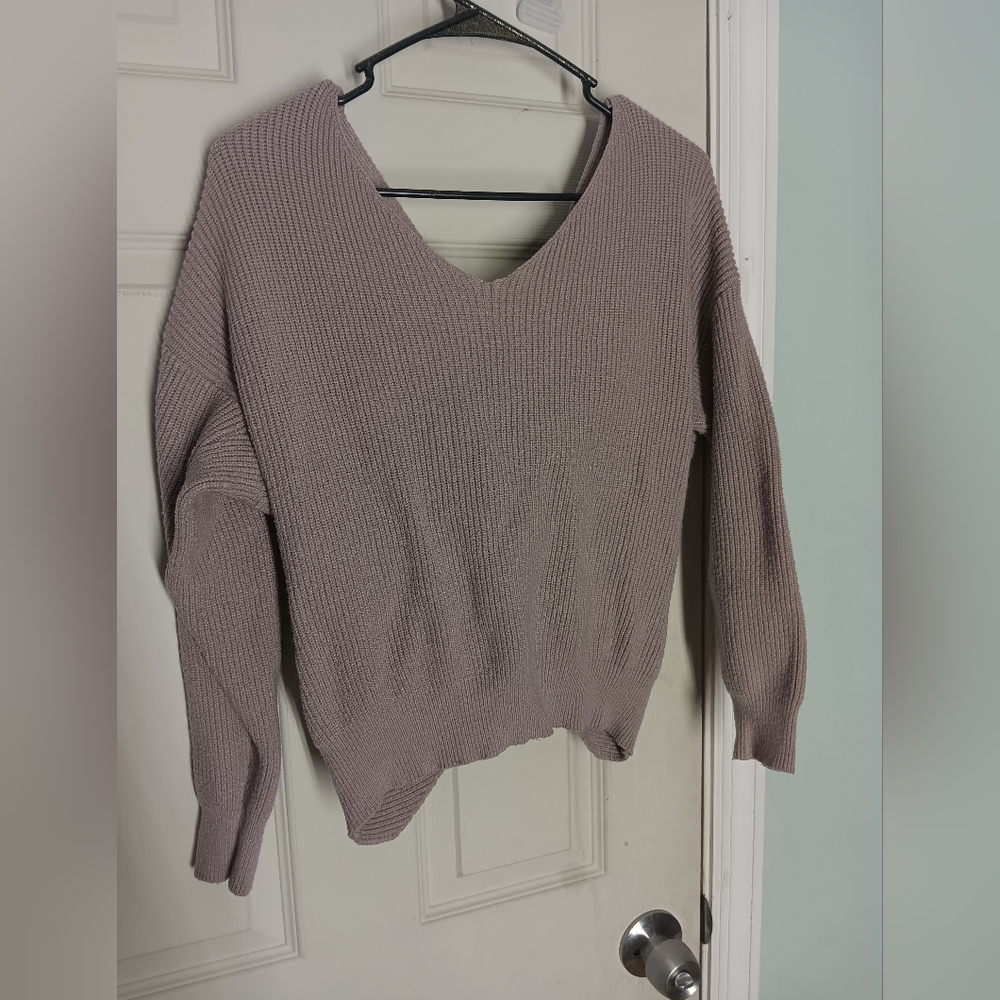 Sweater crop top size small - Picture 2 of 2